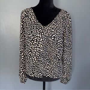 LOFT Outlet Women's V-Neck Long Sleeve Animal Print Blouse Black Cream XSmall